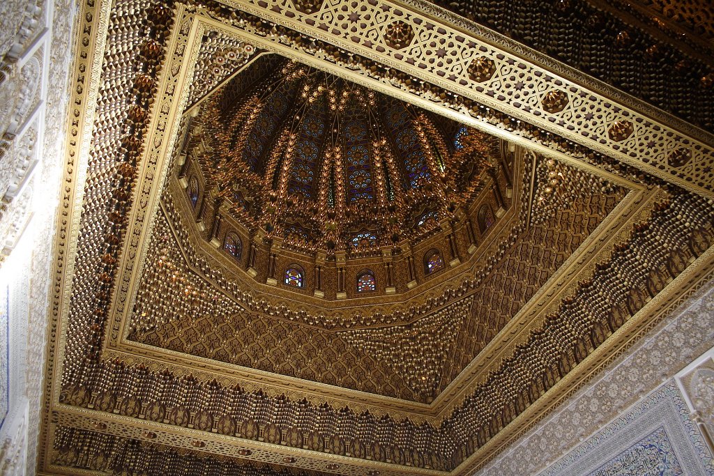03-In the Mausoleum of Mohammed V.jpg - In the Mausoleum of Mohammed V